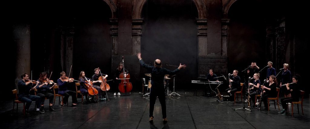 Vienna Improvisers Orchestra at Odeon Theatre Vienna (film still)